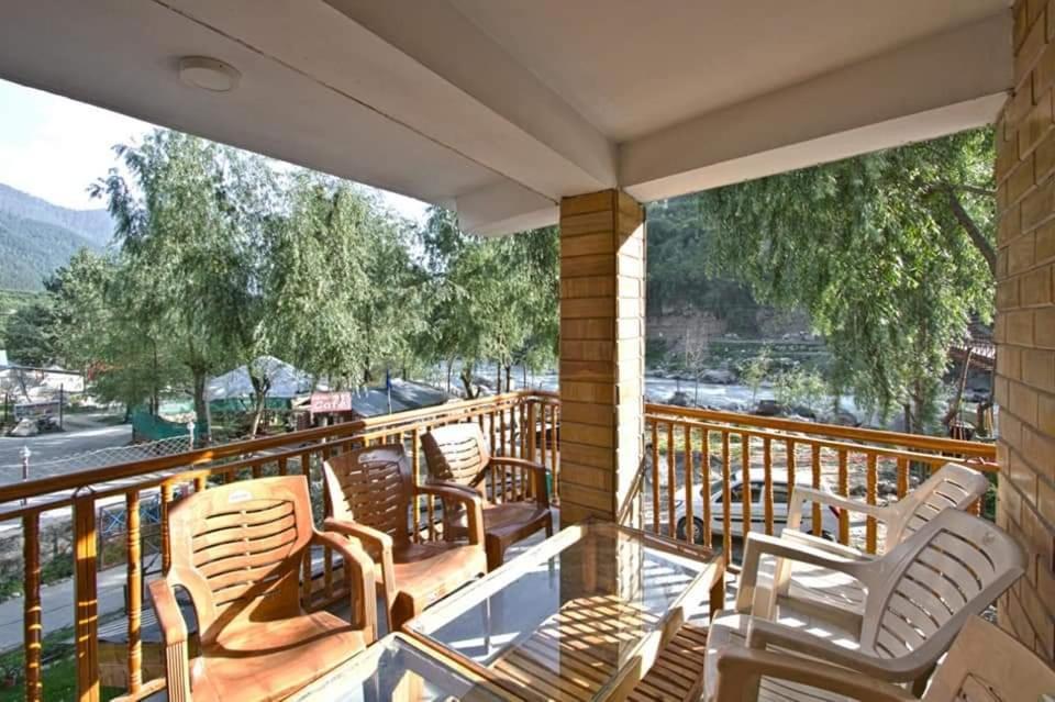 Himalayan Hill Queen Resort, Manali M98160-43400 エクステリア 写真
