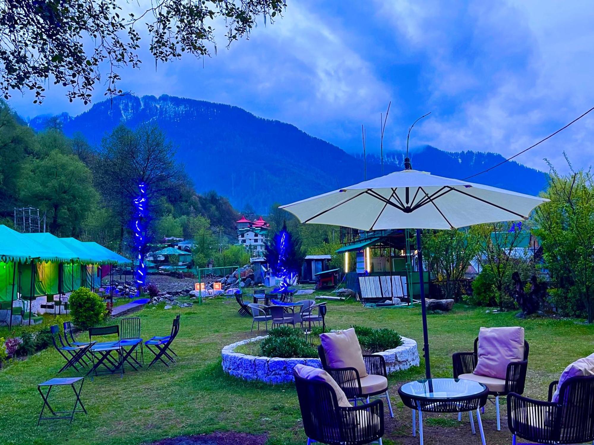 Himalayan Hill Queen Resort, Manali M98160-43400 エクステリア 写真
