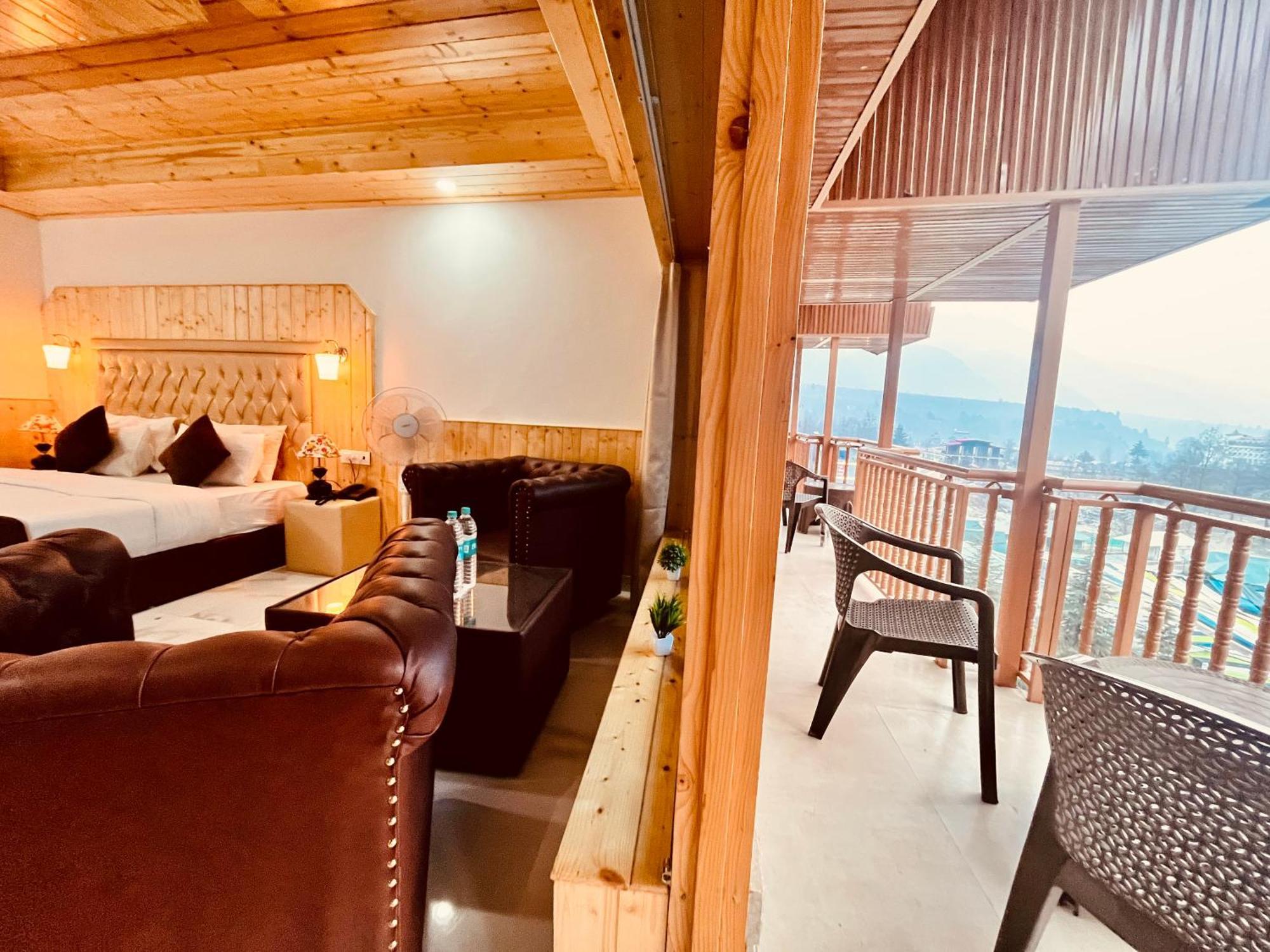 Himalayan Hill Queen Resort, Manali M98160-43400 エクステリア 写真