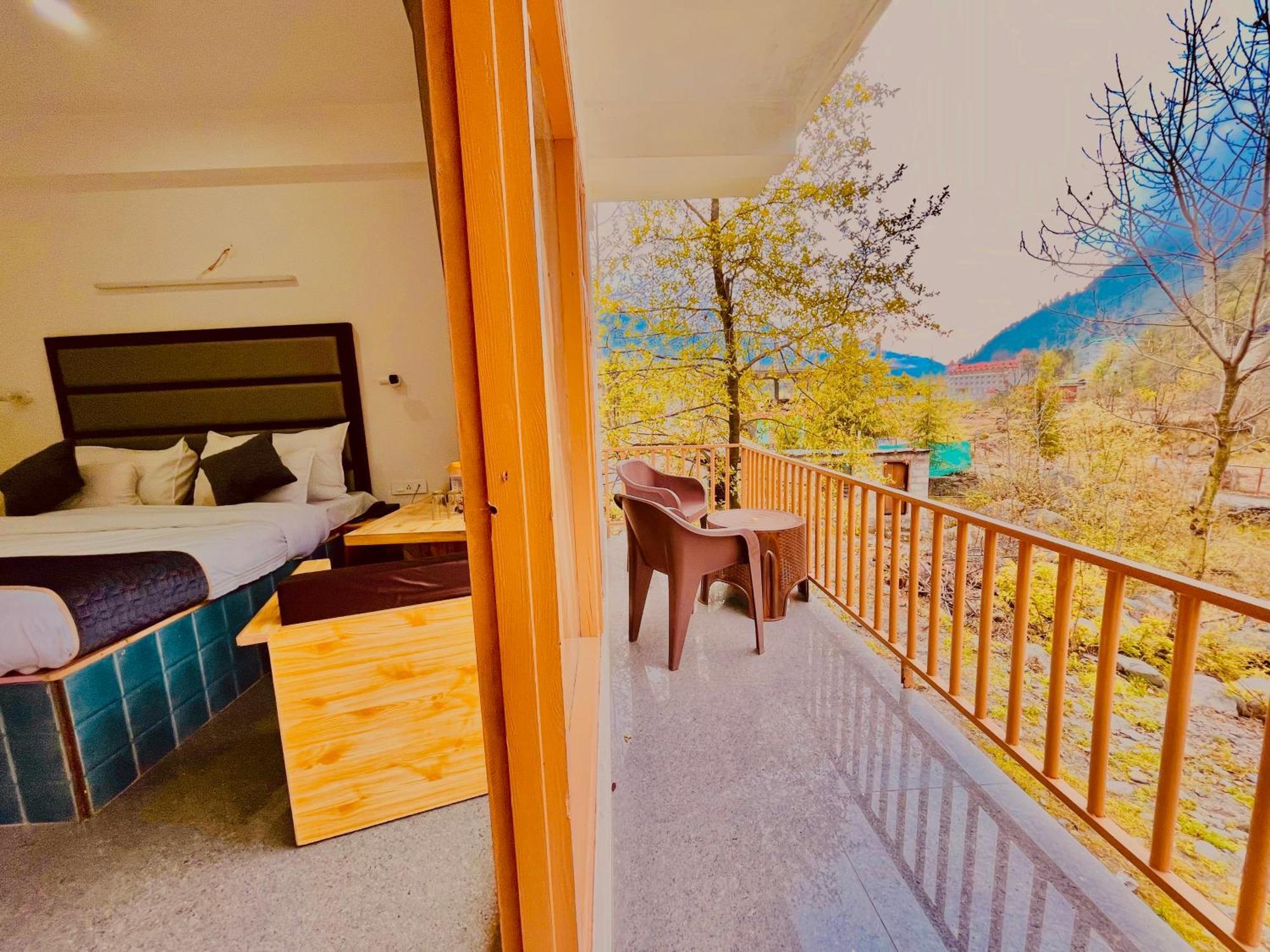 Himalayan Hill Queen Resort, Manali M98160-43400 エクステリア 写真