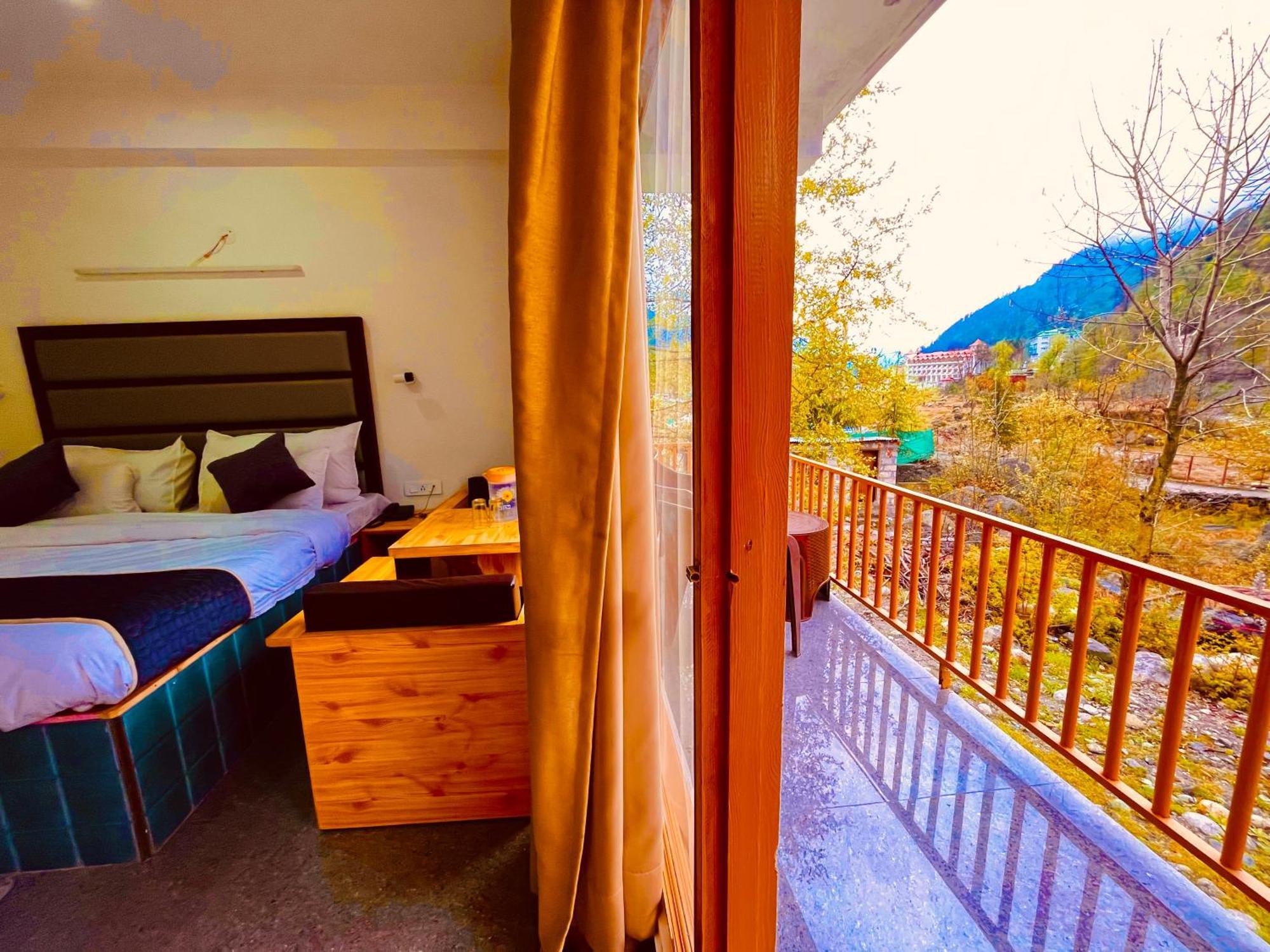 Himalayan Hill Queen Resort, Manali M98160-43400 エクステリア 写真